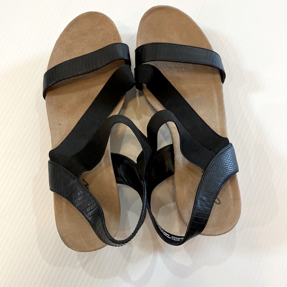 Black strapped wedge sandals